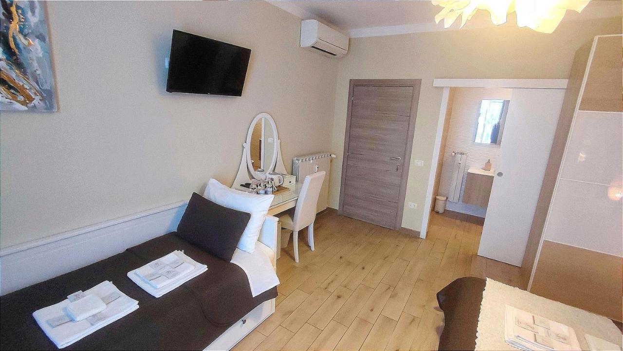 Pisa City Lodge Extérieur photo